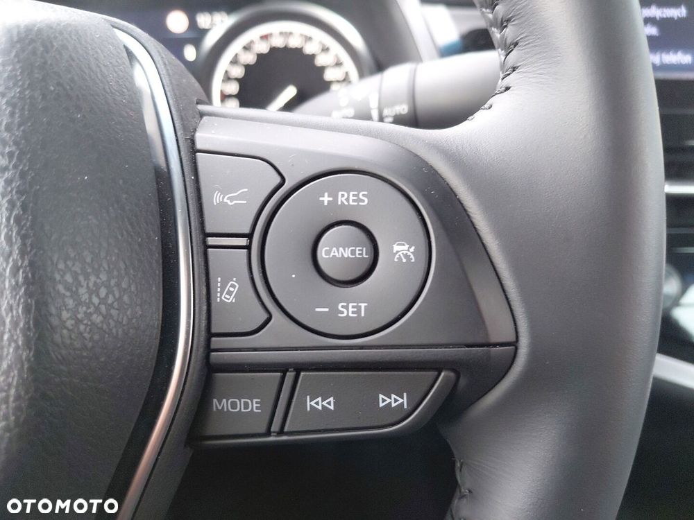 Toyota Camry 2.5 Hybrid Prestige CVT - 23