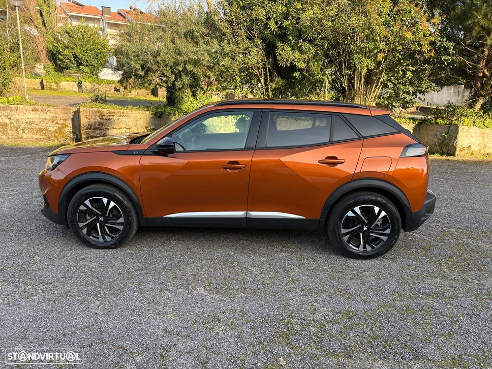 Peugeot e-2008 Allure - 5