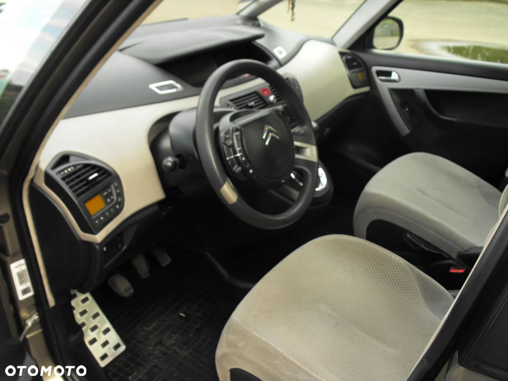 Citroën C4 Picasso - 8