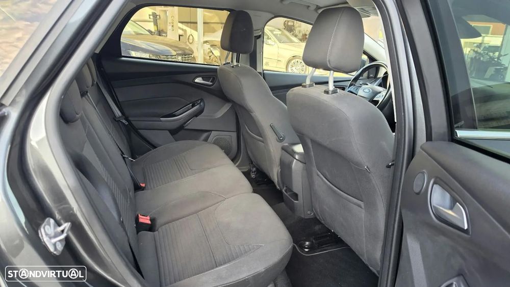 Ford Focus SW 1.5 TDCi EcoBlue Business - 14