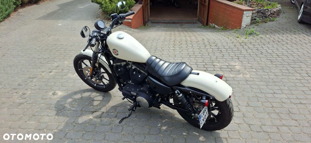 Harley-Davidson Sportster Iron 883 - 4