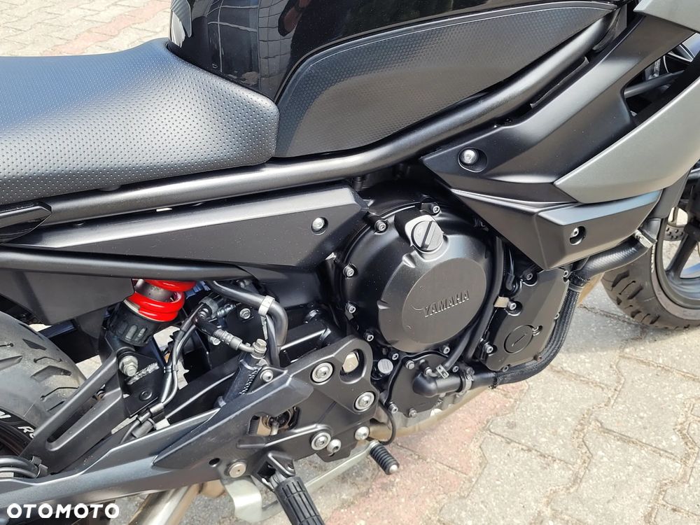 Yamaha XJ - 12