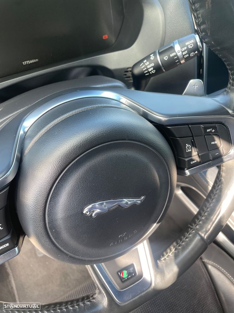 Jaguar F-Pace 2.0 i4D R-Sport Aut. - 24