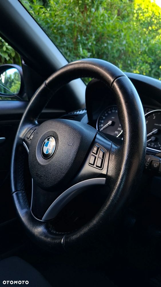 BMW Seria 1 120i Edition Sport - 26