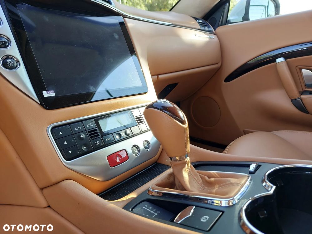 Maserati GranTurismo Sport - 17