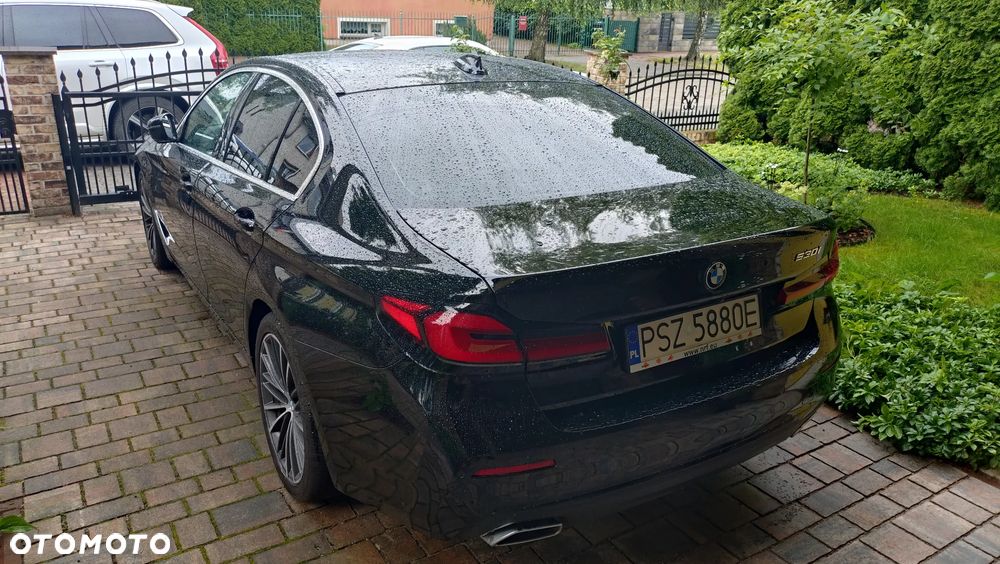 BMW Seria 5 530i - 11