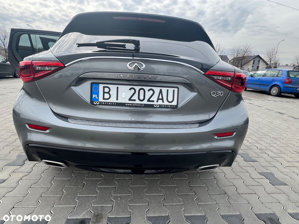 Infiniti Q30 1.5d Premium 7DCT - 8