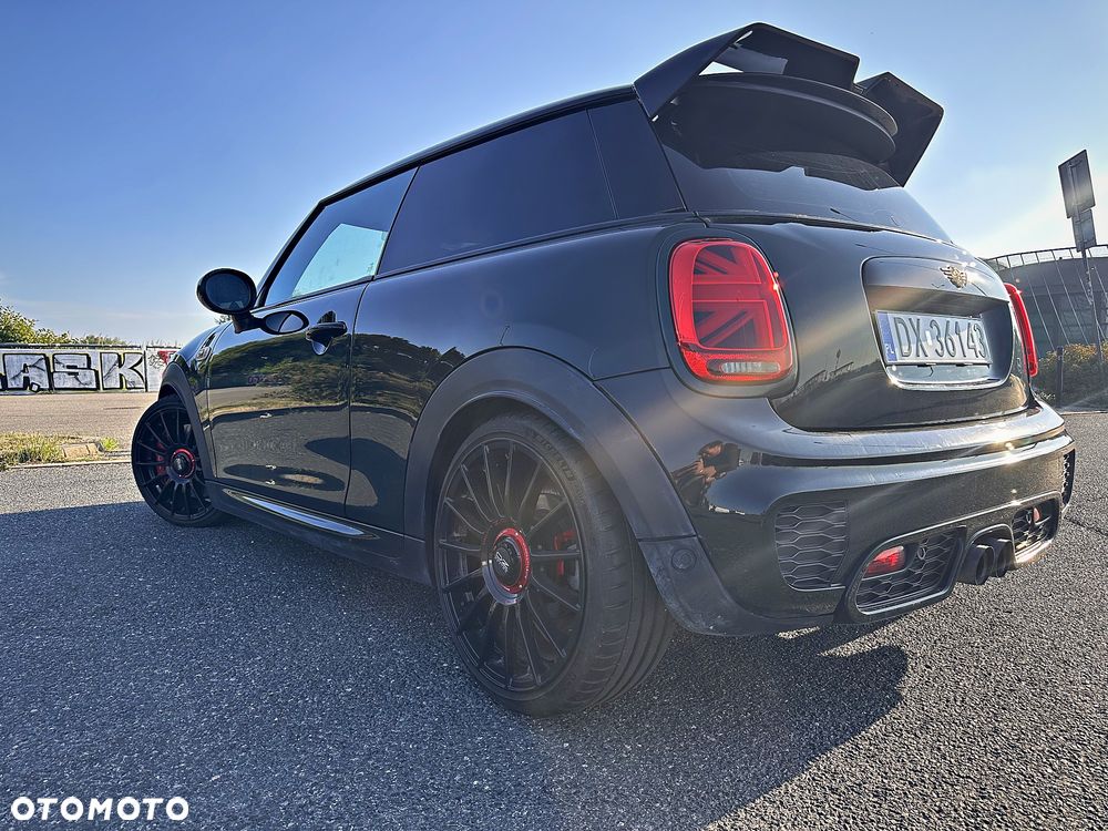 MINI John Cooper Works Essential Trim - 6