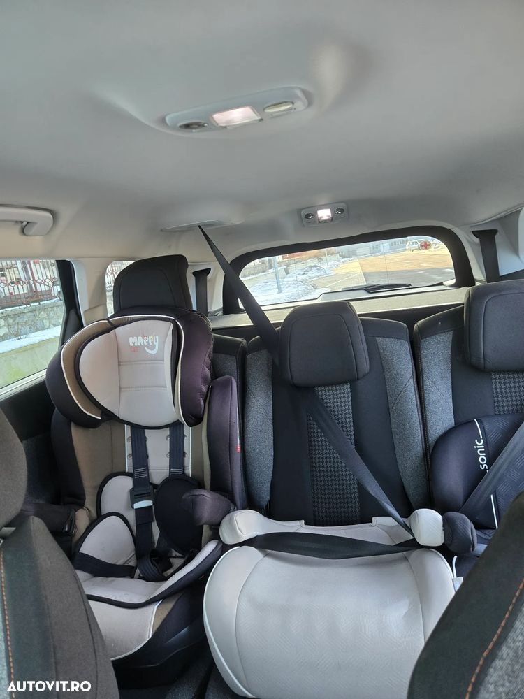 Peugeot 5008 BlueHDI 130 EAT8 Allure - 10