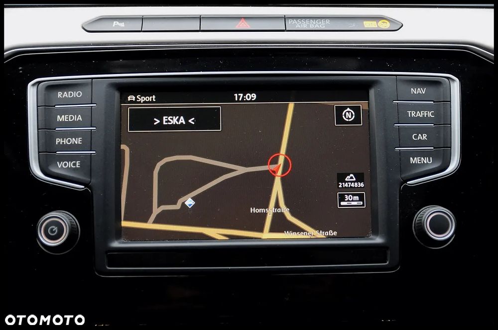 Volkswagen Passat - 7