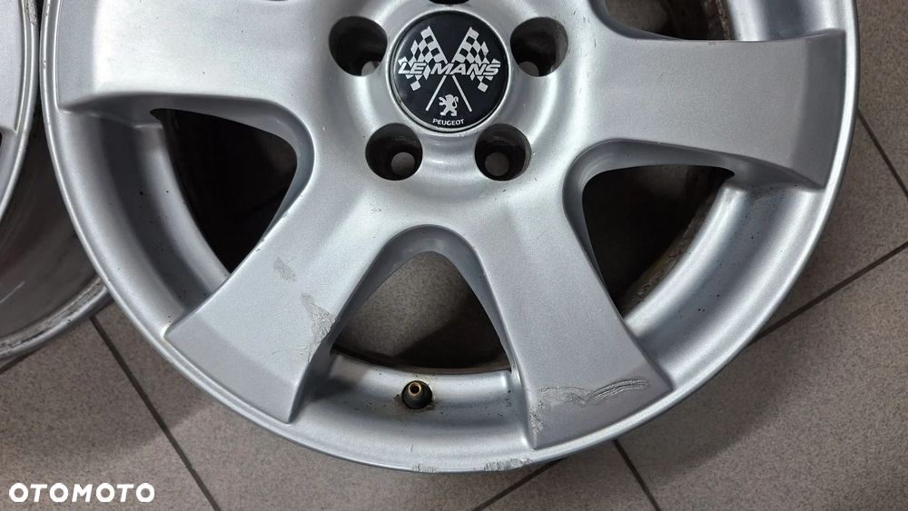 Felgi Aluminiowe 15 Toyota 5x100 ET 27 Autec Baltic - 6