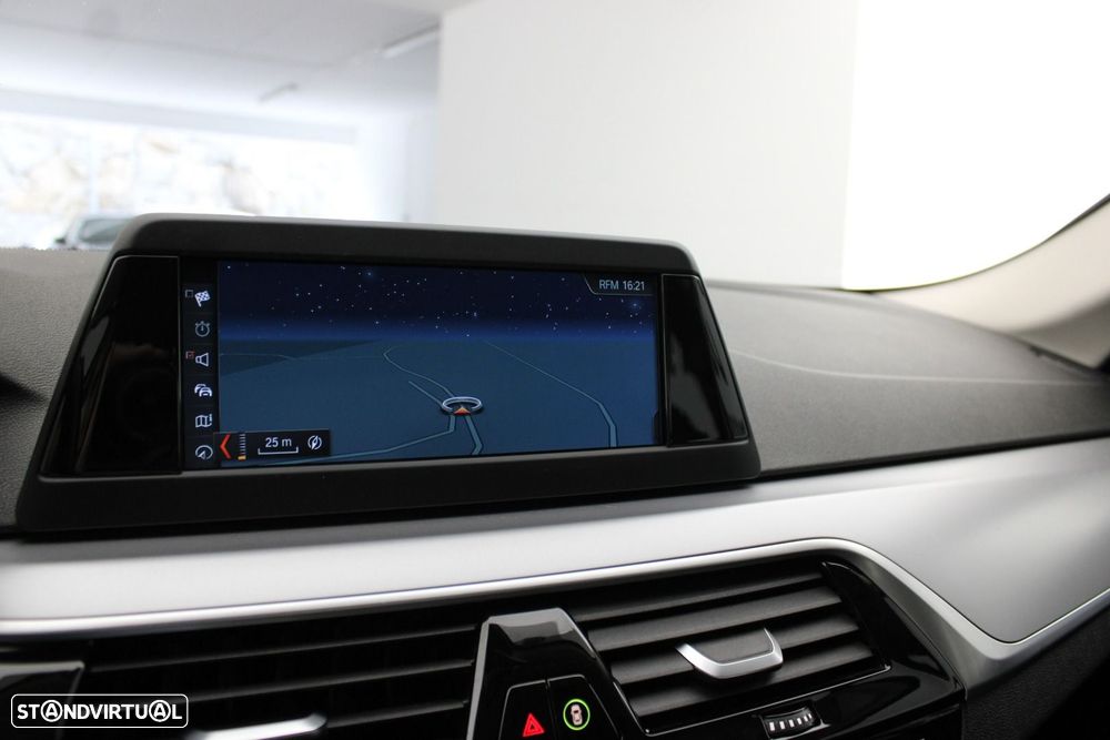 BMW 520 d Auto - 16