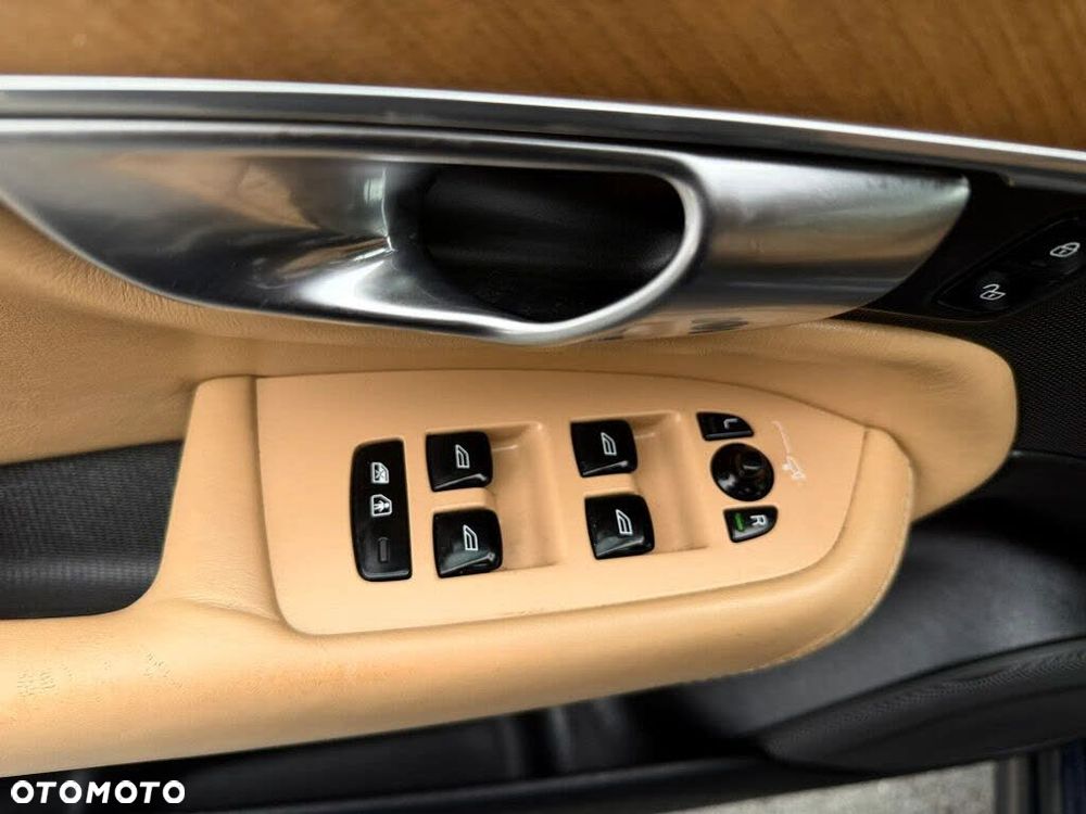 Volvo XC 90 T6 AWD Inscription 7os - 16