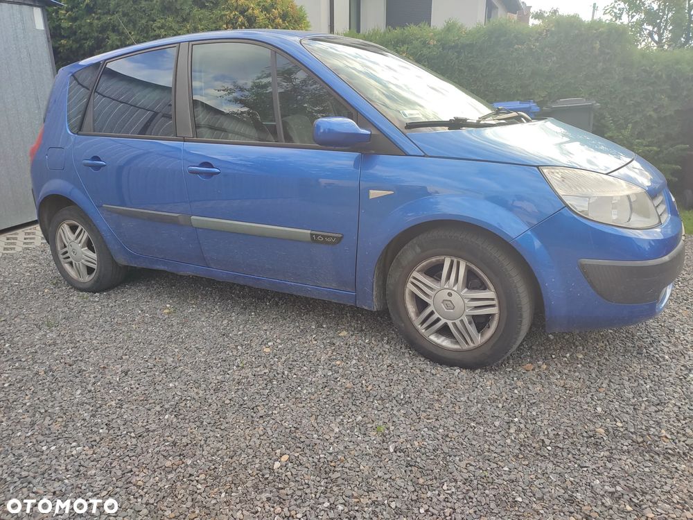 Renault Scenic 1.6 16V Dynamique - 2