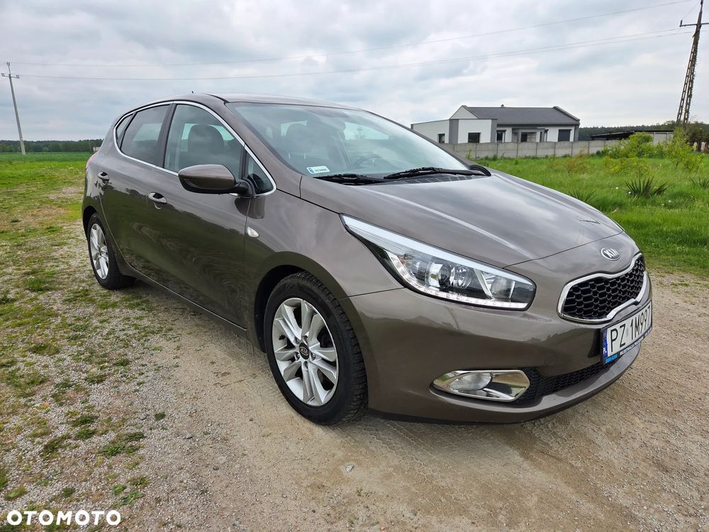 Kia Ceed 1.6 CRDi 128 Vision - 2