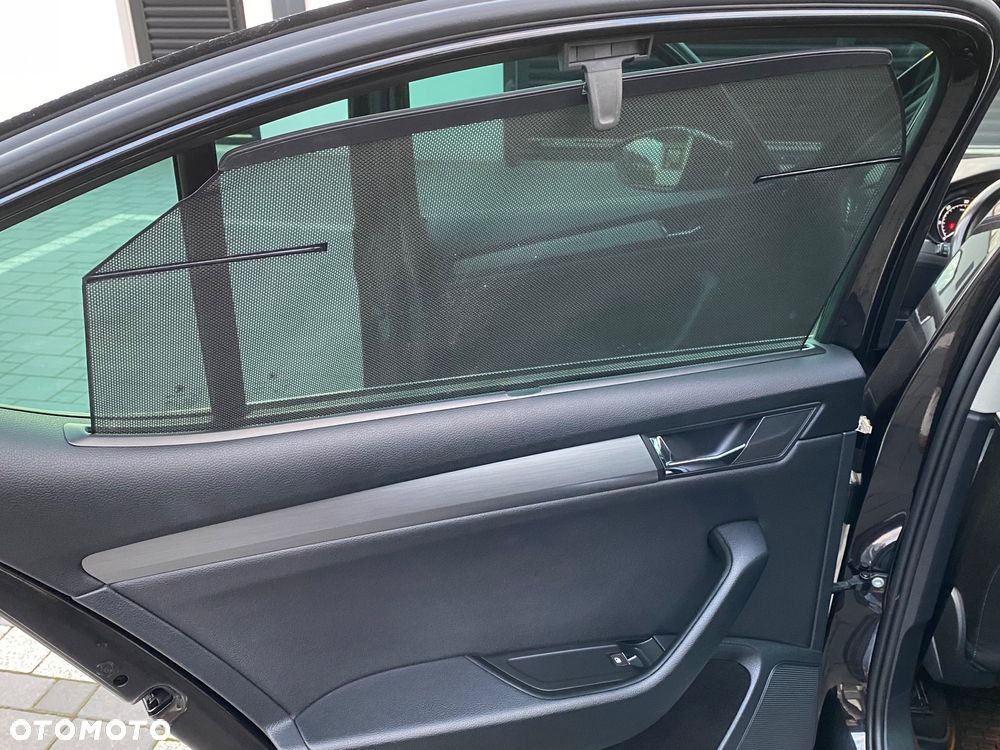Skoda Superb 2.0 TDI L&K - 19