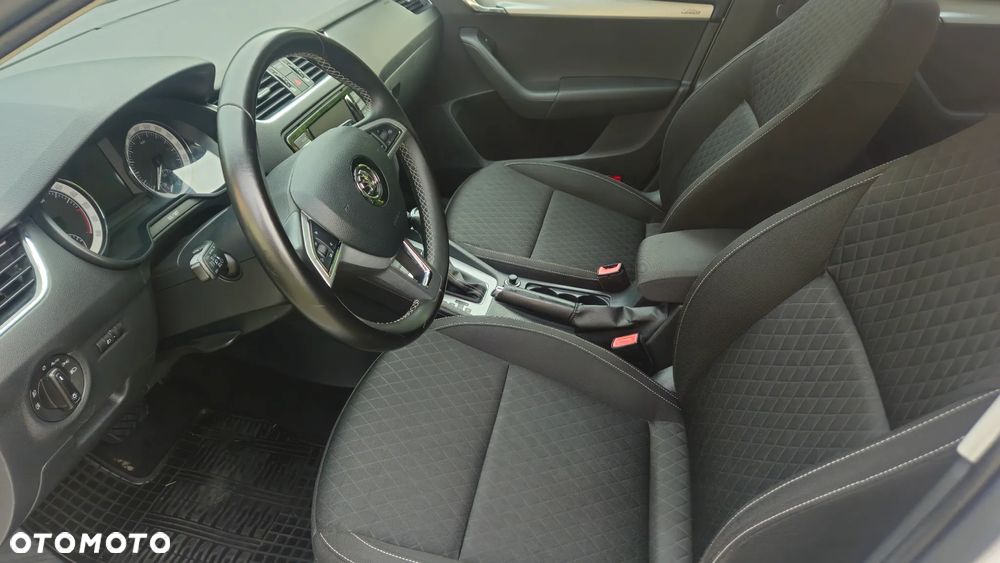 Skoda Octavia 2.0 TDI Edition DSG - 8