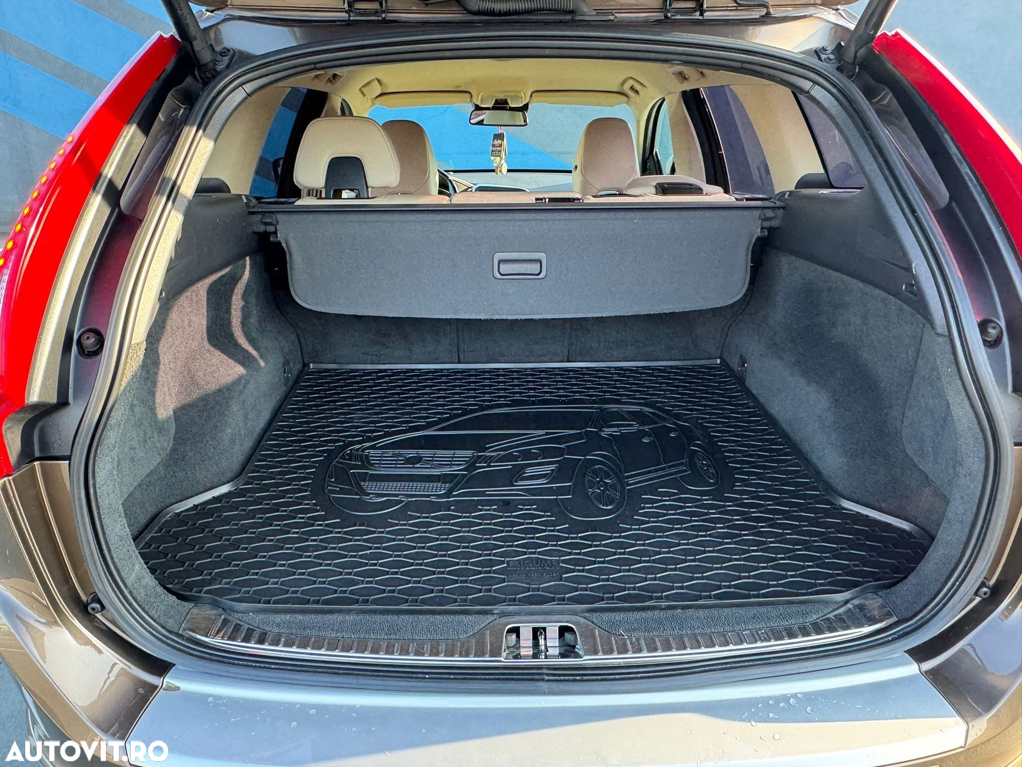 Volvo XC 60 D5 AWD Summum - 17