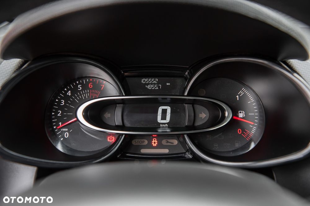 Renault Clio - 16