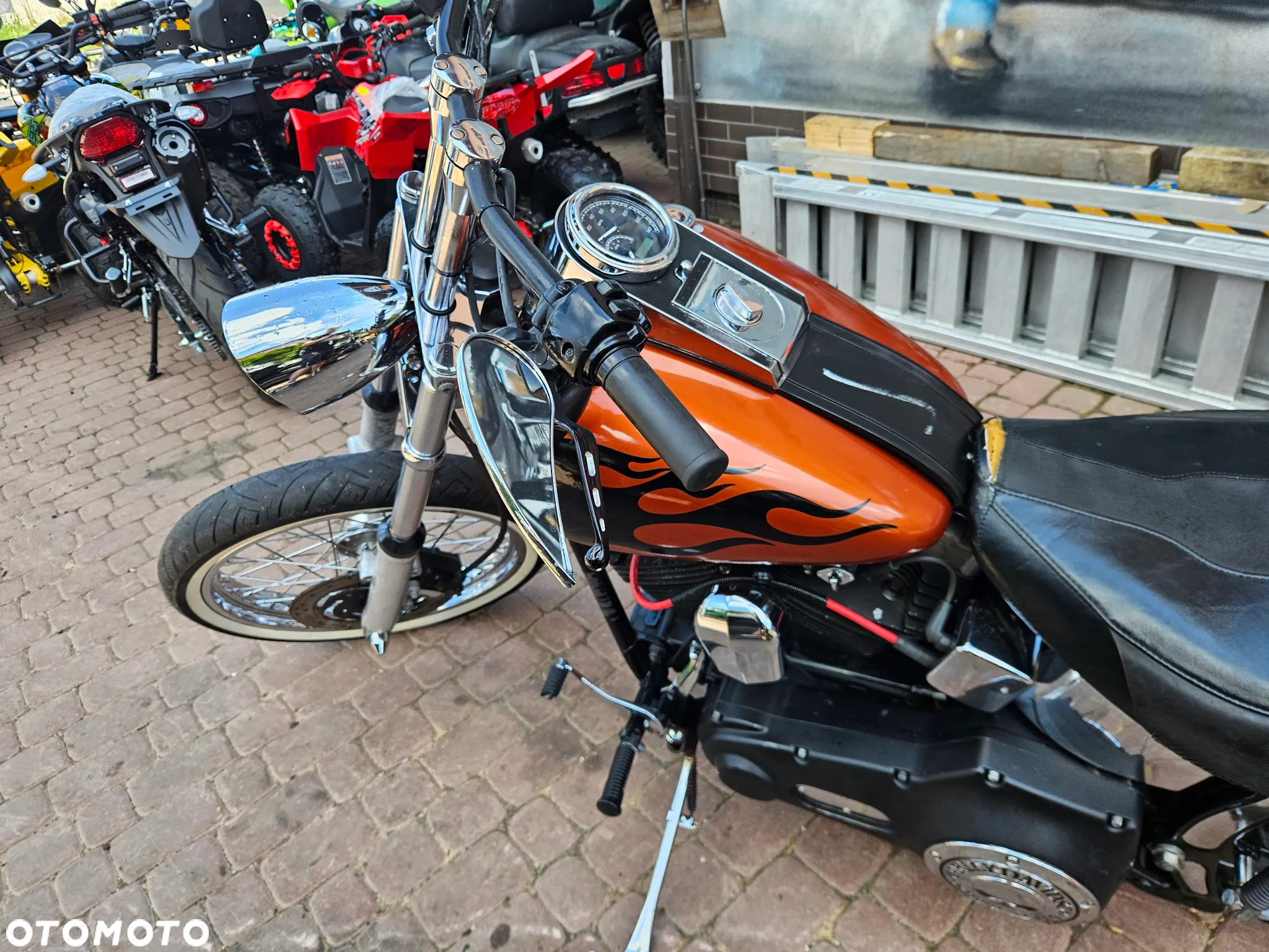 Harley-Davidson Softail Standard - 19