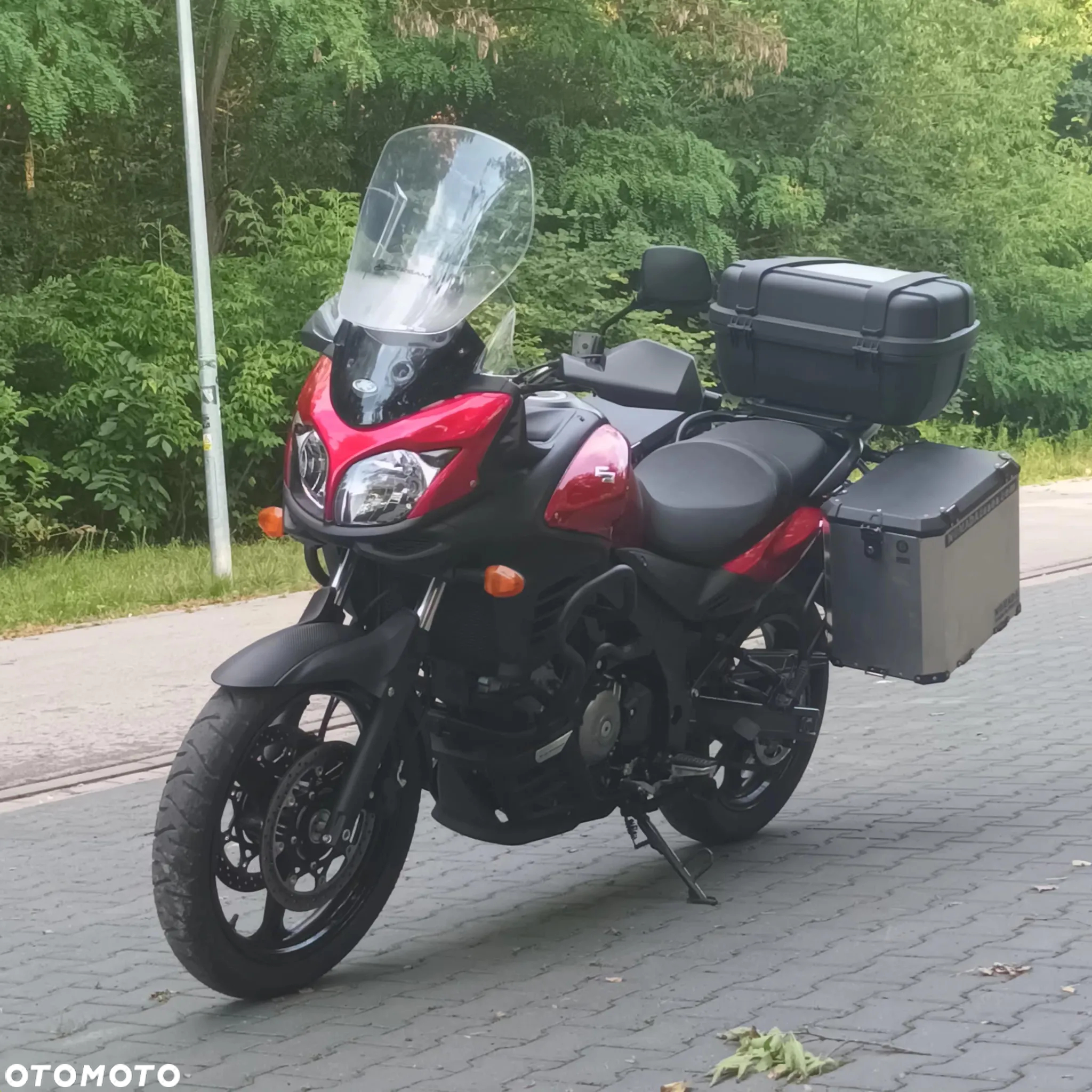 Suzuki V-STROM - 4