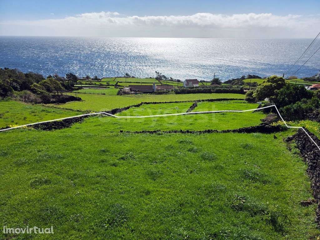 Terreno para Construção com vista mar nas Ribeiras, Lajes do Pico - Grande imagem: 2/10