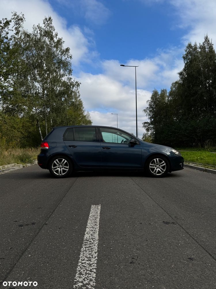Volkswagen Golf VI 2.0 TDI Comfortline - 11