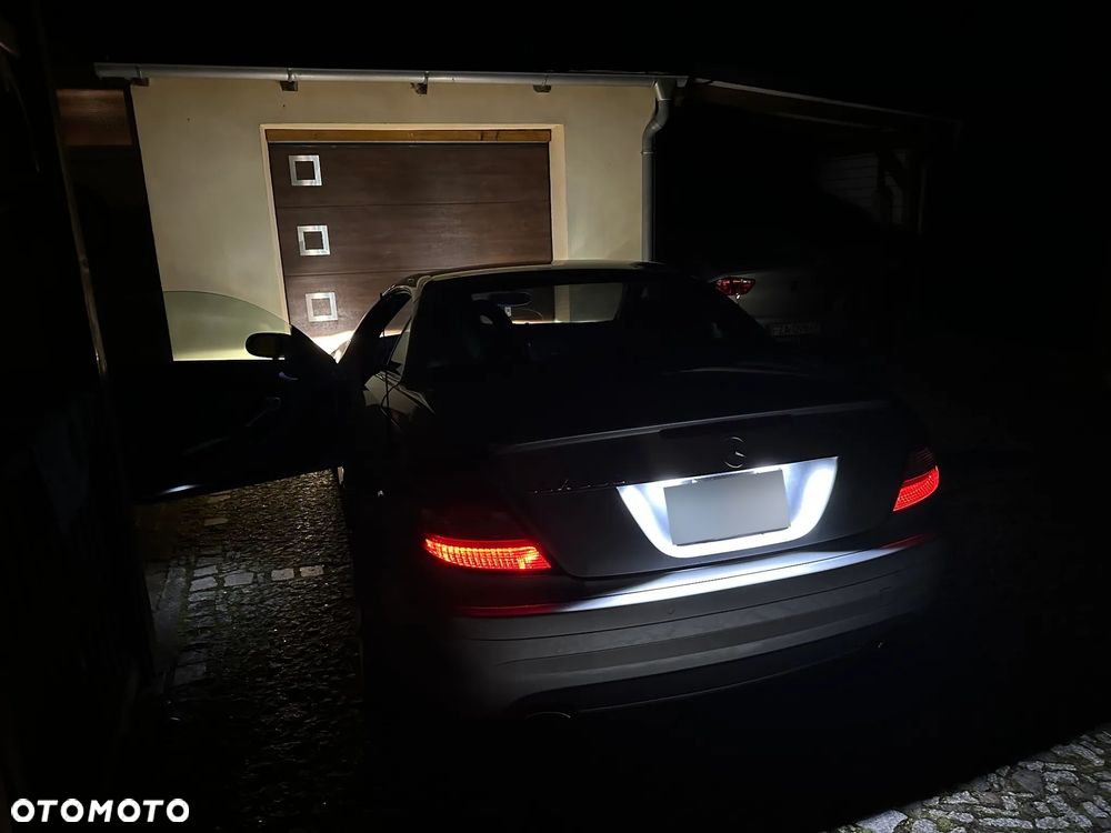 Mercedes-Benz SLK 350 7G-TRONIC - 4