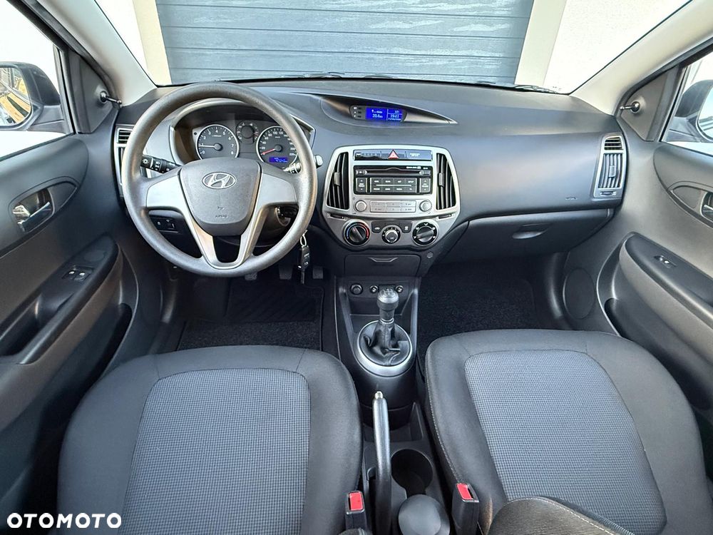 Hyundai i20 1.2 Intro Edition - 28