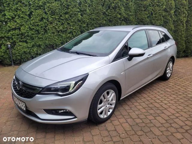 Opel Astra - 1