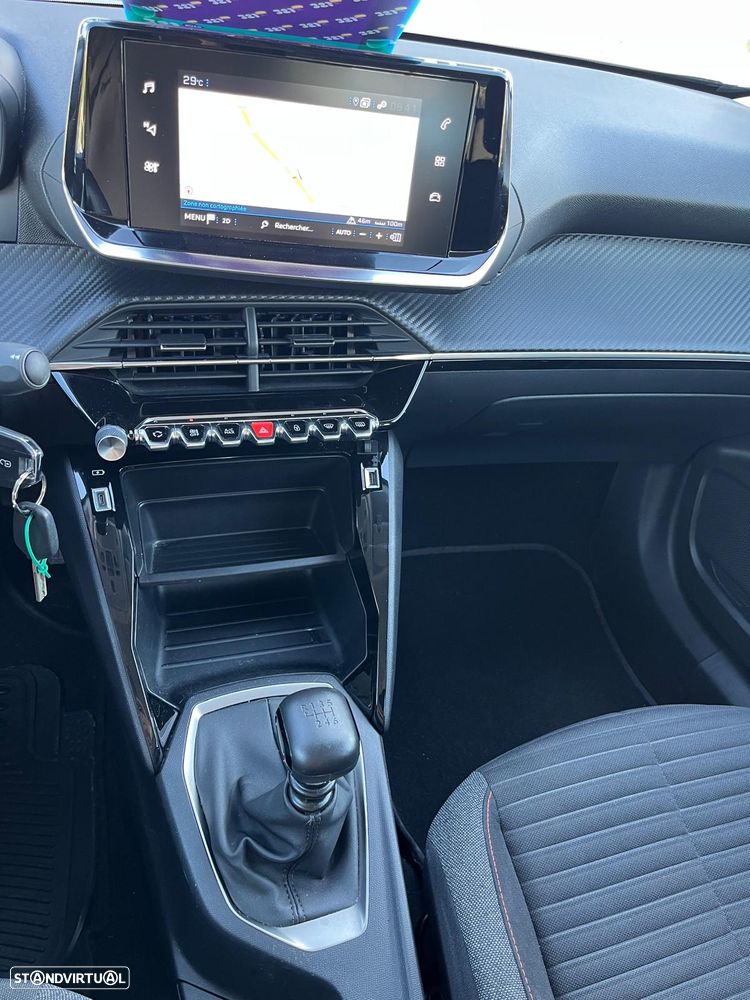 Peugeot 2008 BlueHDi 110 Active Pack - 19