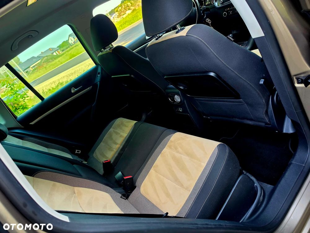 Volkswagen Tiguan 2.0 TDI 4Mot Perfectline R-Style DSG - 28