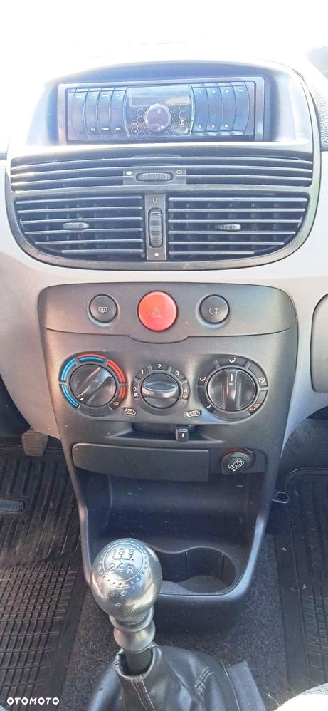 Na części Fiat Punto II 1.2 8V 3-Drzwi lak. 199/A silnik 188A4000 zderzak maska drzwi klapa fotele - 13