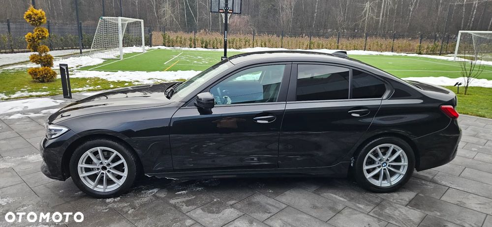 BMW Seria 3 318d Edition Luxury Line Purity - 4