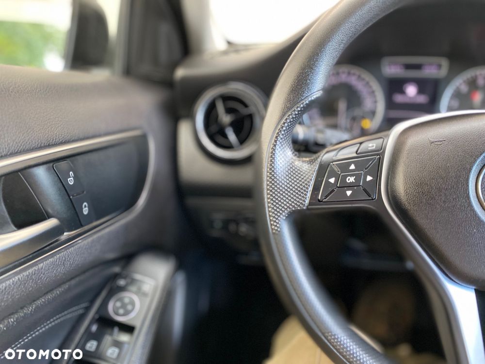 Mercedes-Benz Klasa A 180 (BlueEFFICIENCY) Style - 22