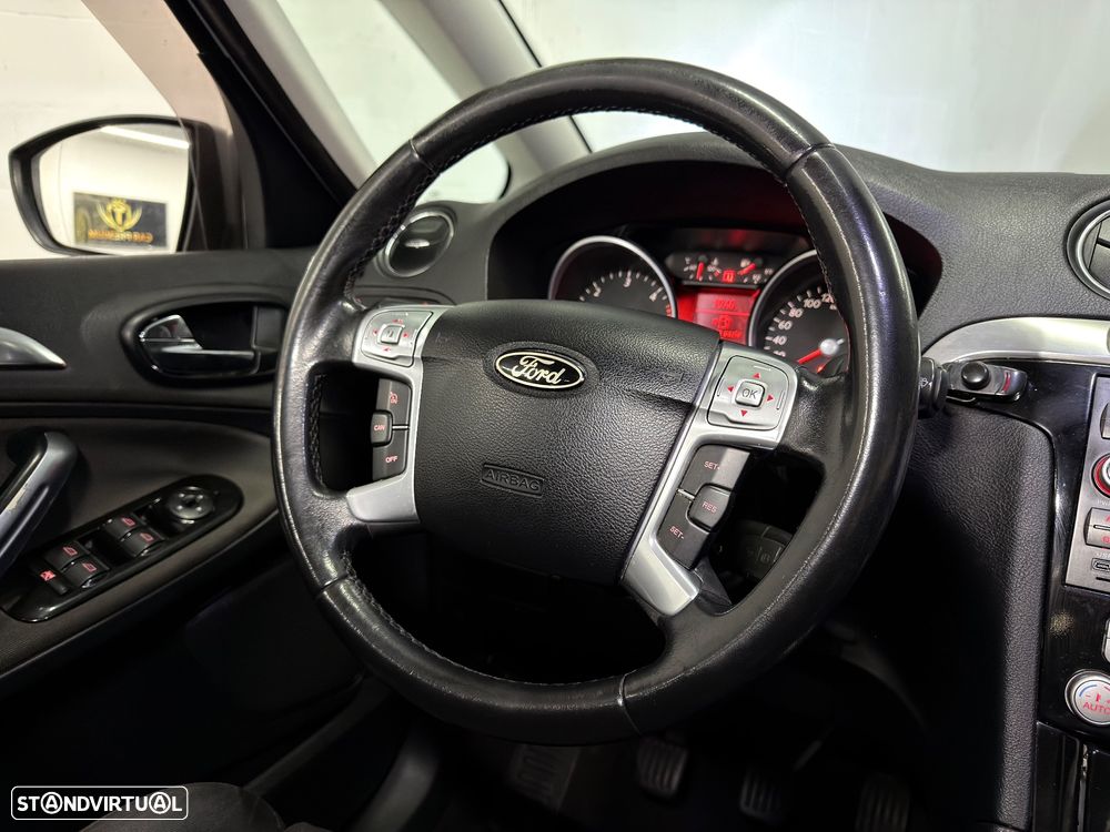 Ford S-Max 2.0 TDCi Titanium 7L - 20