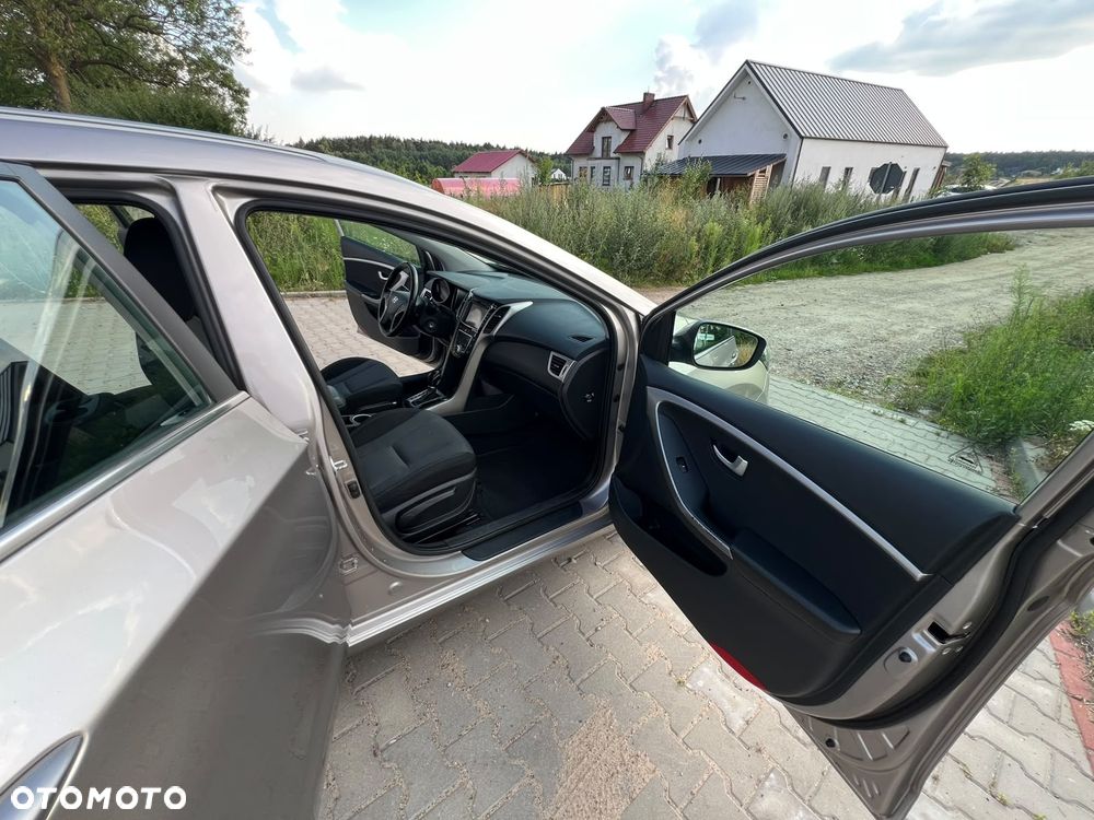 Hyundai i30 - 24