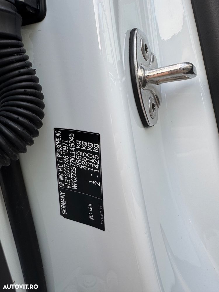 Porsche Panamera Turbo Executive - 37