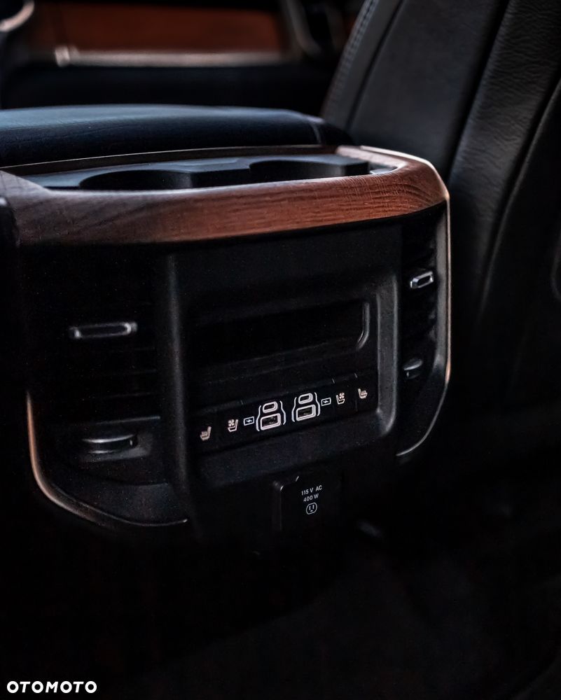 RAM 1500 5.7 eTorque Crew Cab Shortbed Longhorn Chrome - 36