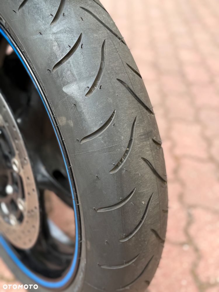 Yamaha R6 - 11