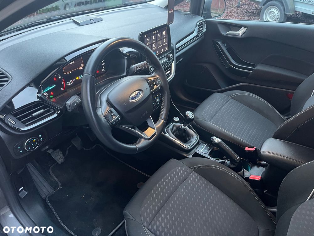 Ford Fiesta 1.0 EcoBoost S&S TITANIUM - 5