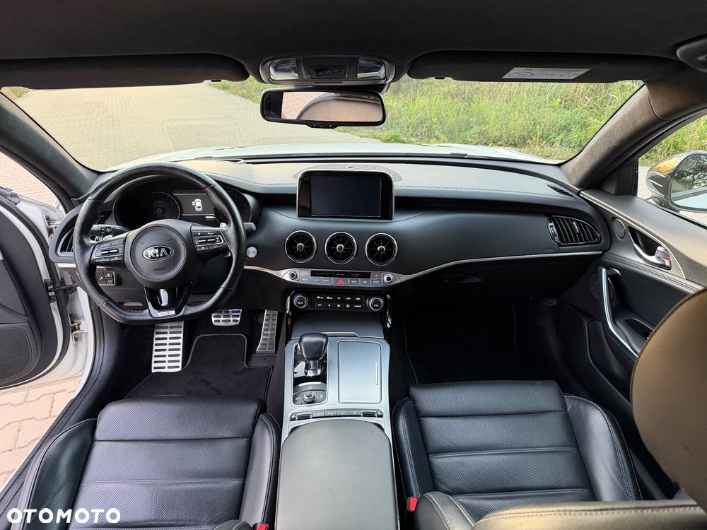 Kia Stinger 3.3 T-GDI V6 GT AWD - 14