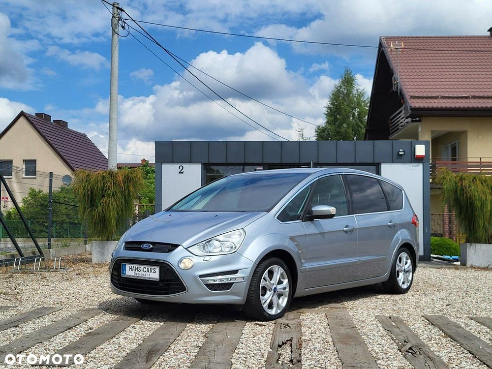 Ford S-Max - 11