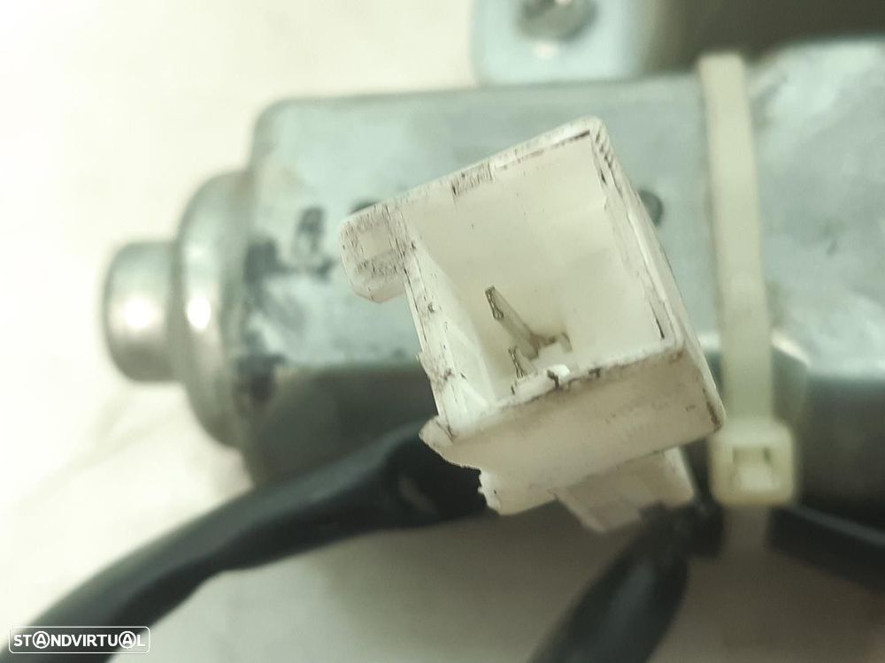 ELEVADOR DE VIDRO FRONTAL ESQUERDO CHEVROLET AVEO / KALOS SEDAN 2008 -96652141 - 2