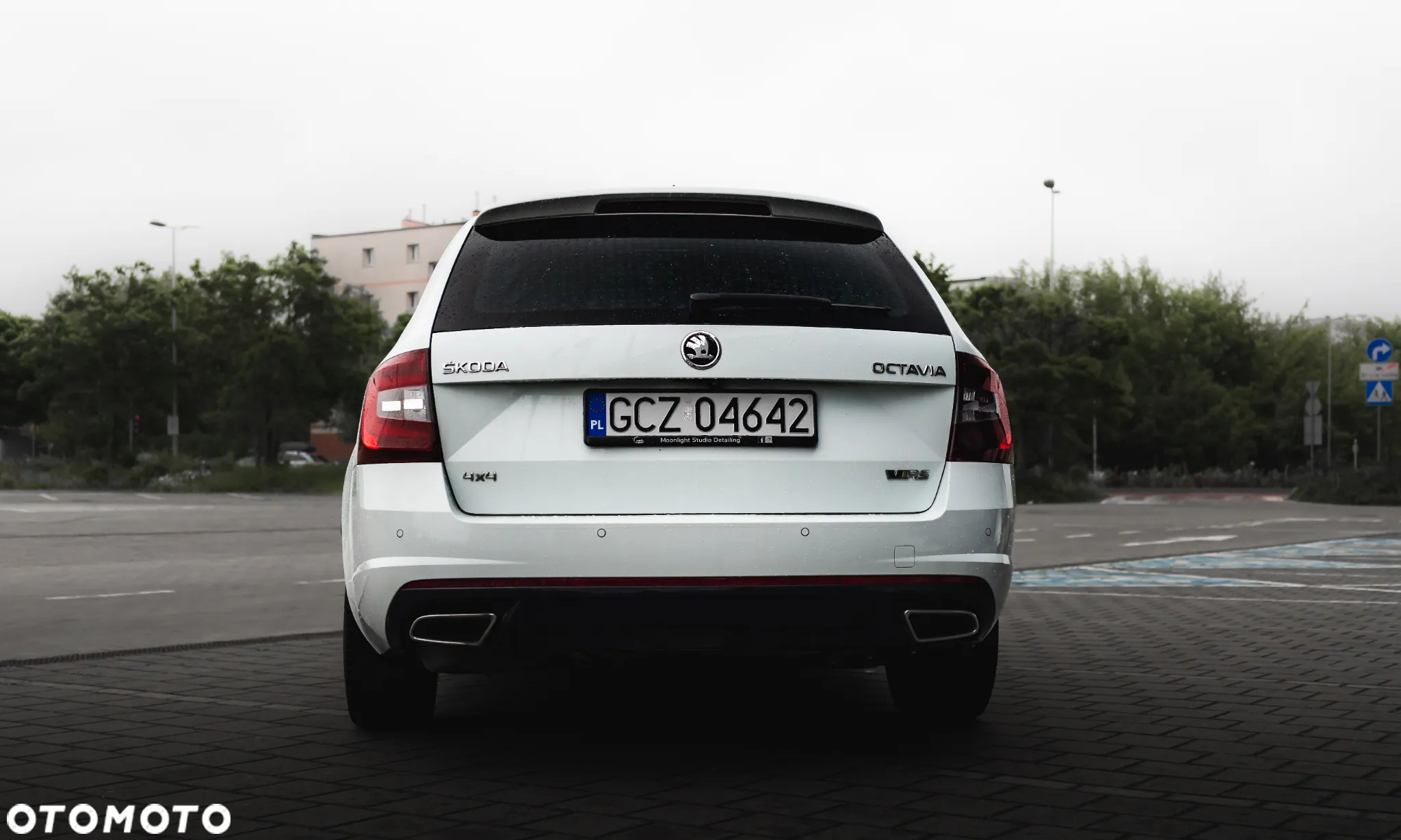 Skoda Octavia 2.0 TDI SCR 4x4 RS DSG - 6
