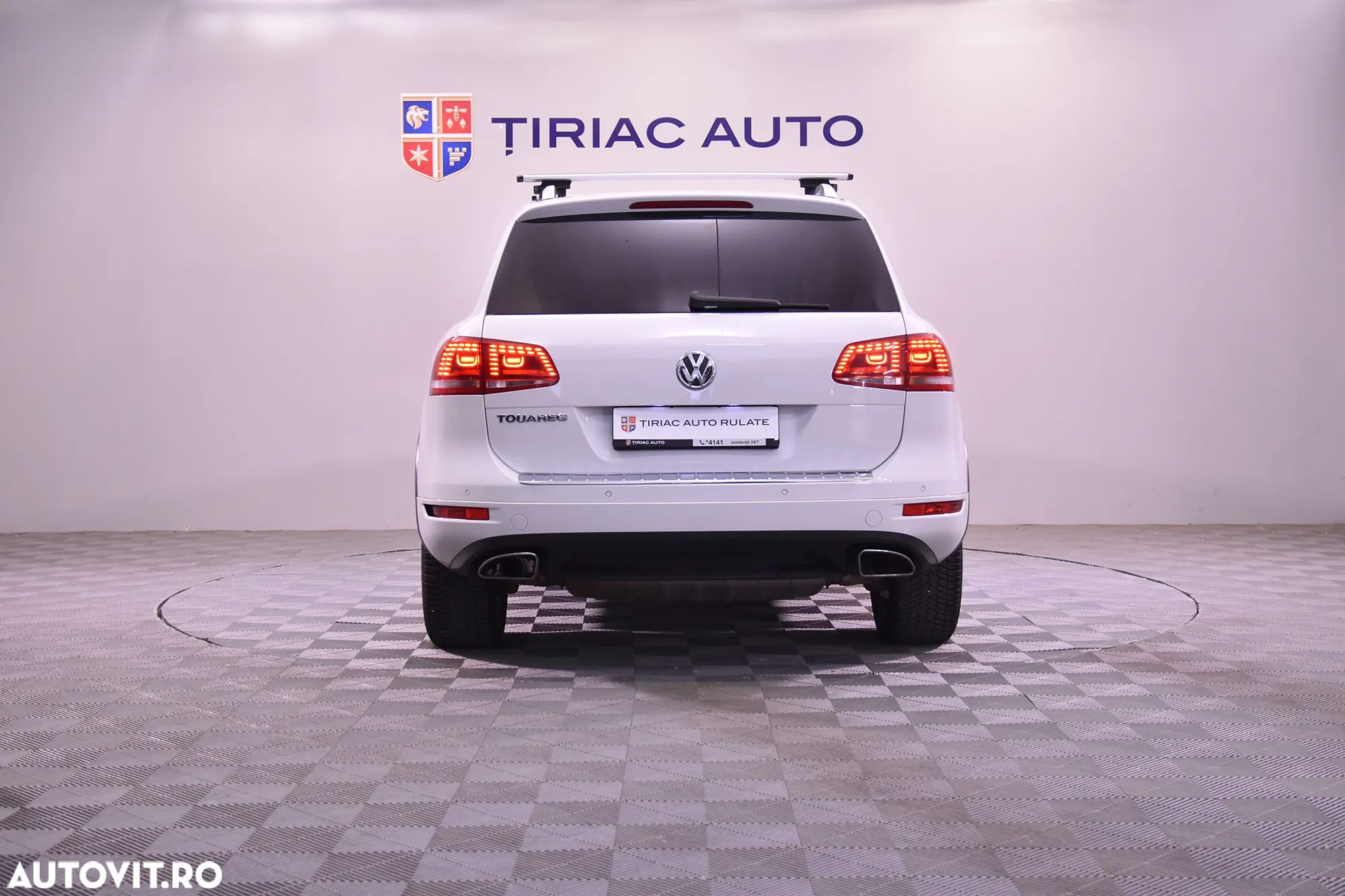 Volkswagen Touareg - 4