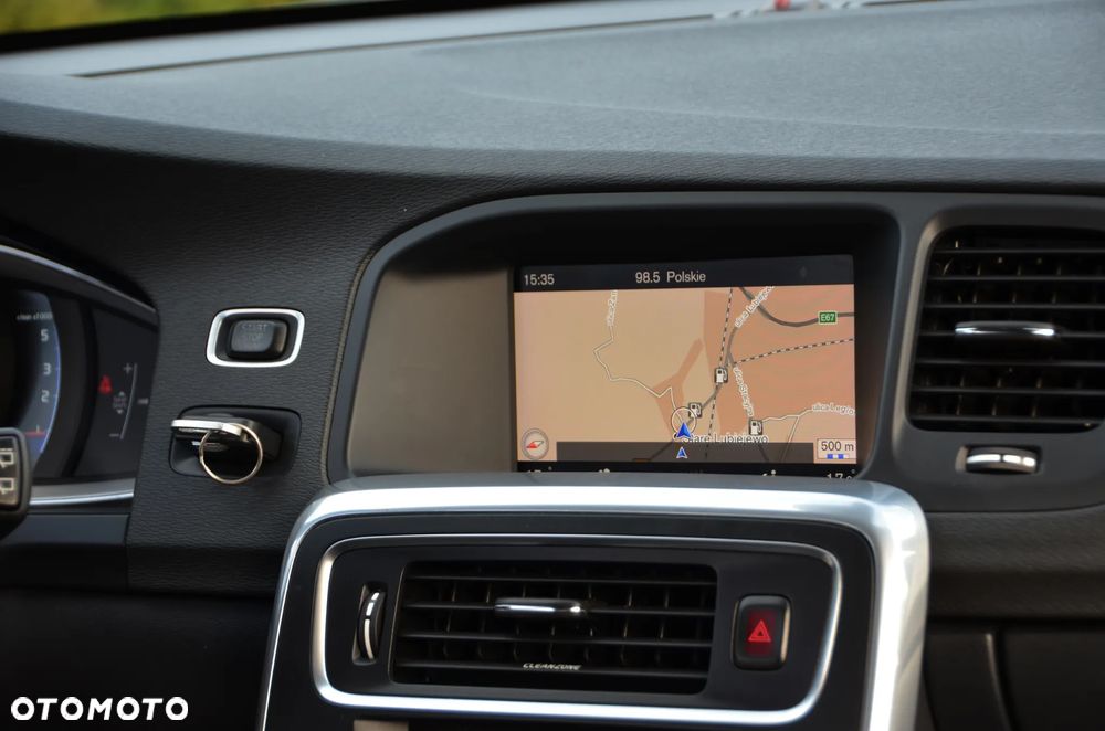 Volvo V60 D2 Drive-E R-Design Momentum - 32