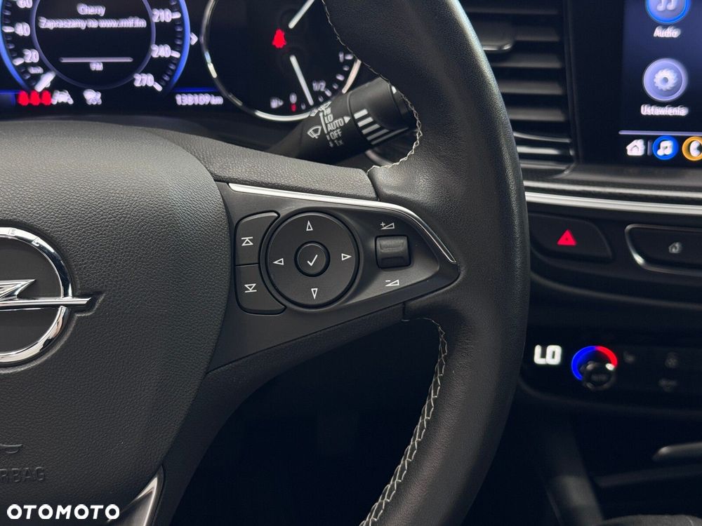 Opel Insignia - 25