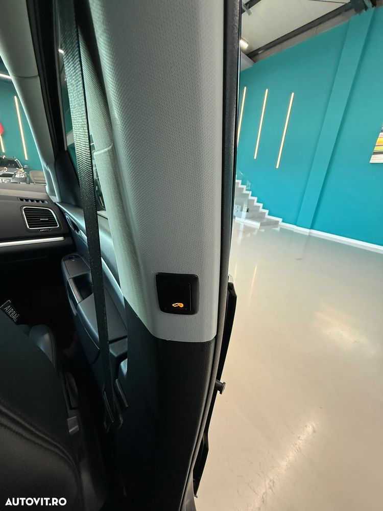 Volkswagen Sharan 2.0 TDI Highline - 28