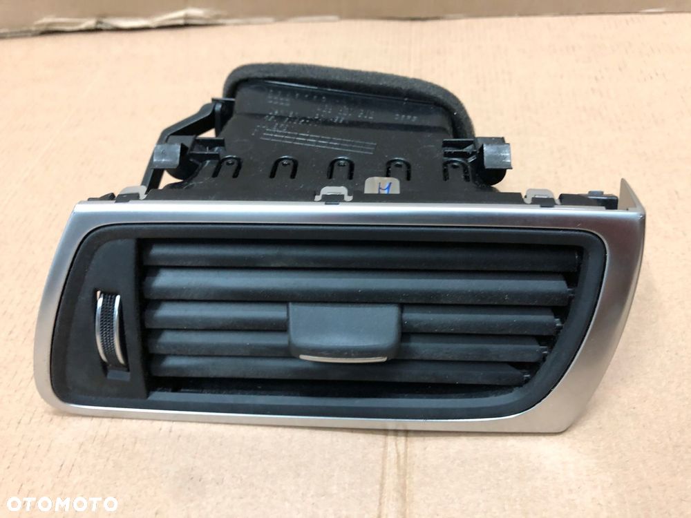 konsola kratka nawiewu audi a7 wlot powietrza dekor 4g8 deska audi a7 4g8 - 2